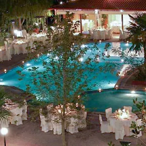 Otel Four Seasons